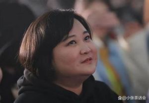 贾玲婚姻生活稳定，丈夫神秘面容引人关注