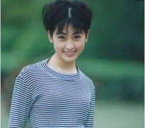 李湘女儿11岁出道，时尚大片酷似杨丞琳