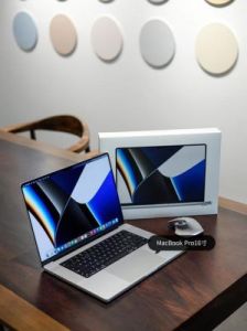 16岁日本学生的MacBookPro评测及使用体验：教育与创作的理想伙伴