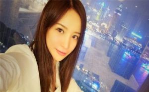 李嘉艾遗产纠纷，Kimi被经纪公司压榨事件是否属实？