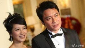 TVB艺人抛弃相伴28年发妻，娶小12岁娇妻