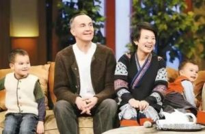 龚琳娜宣布离婚20年佳偶缘何分道扬镳引发热议