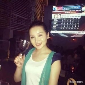 演员饶芯语：31岁嫁68岁老戏骨，婚后育有一儿一女，现已成为人生赢家